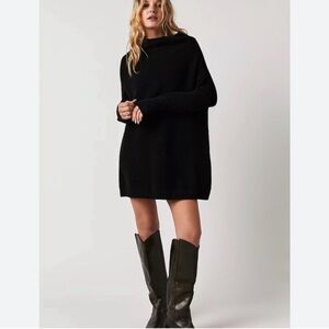 Black Oversized Knit Sweater Dress - Women